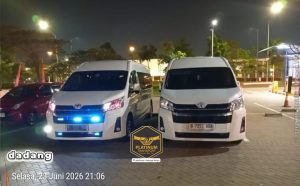 Sewa-Hiace-Cikarang-Pusat-Harga-Murah-platinumrentcar