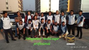 Team-Driver-Profesional-Berpengalaman-Platinumrentcar