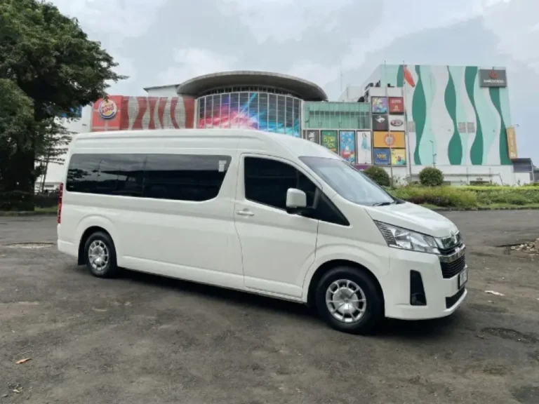 sewa hiace premio cicadas