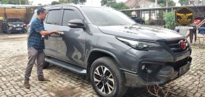 Sewa-Mobil-Supir-Profesional-Platinumrentcar