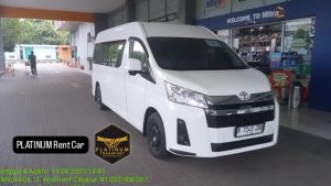 Jasa-Sewa-hiace-untuk-wisata-Platinumrentcar